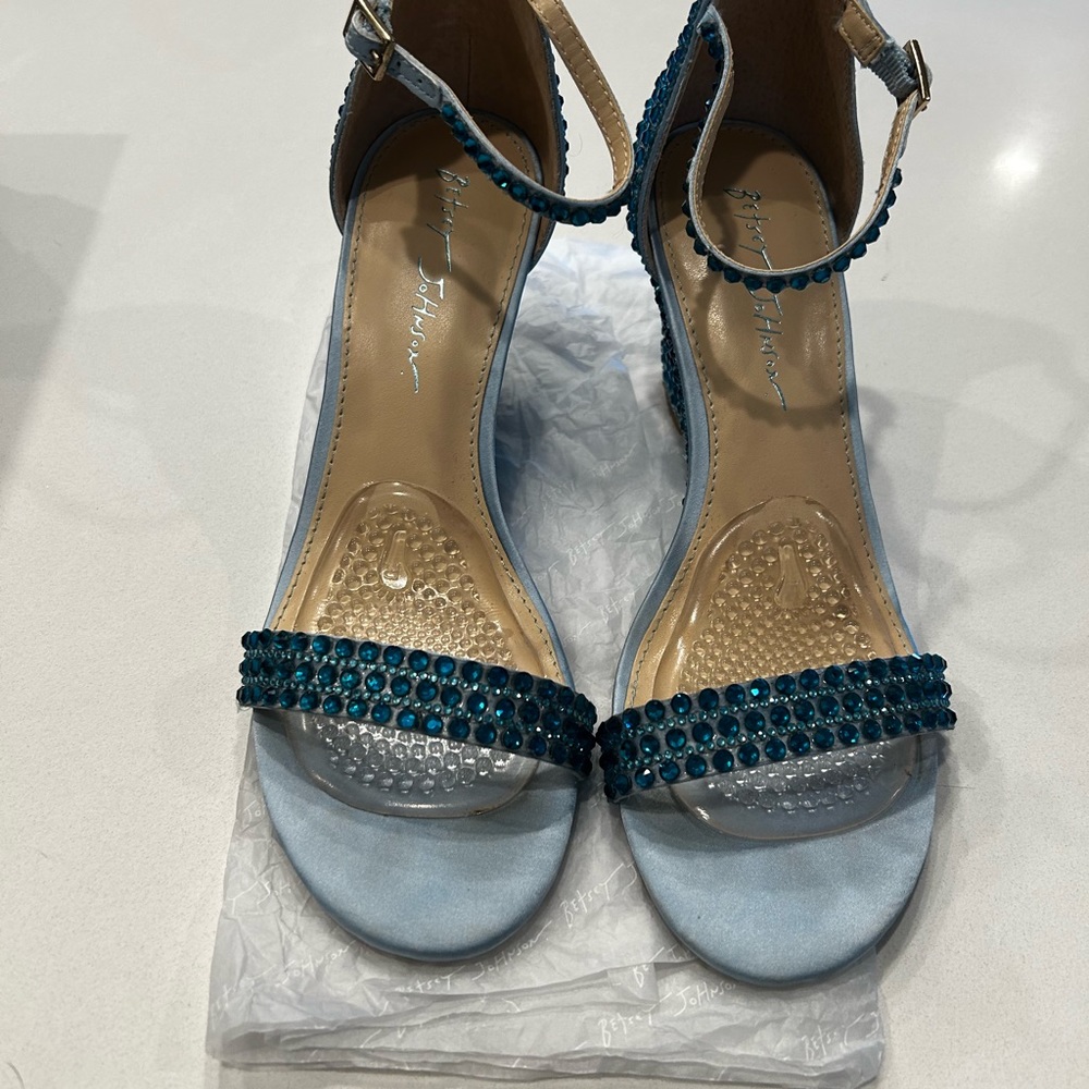 Betsy Johnson light blue wedge heel sandal